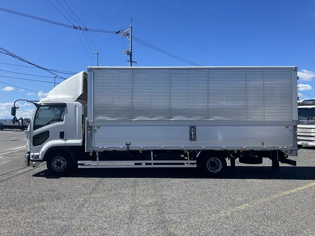 いすゞ フォワード 2RG-FRR90T2(2WD)の写真7