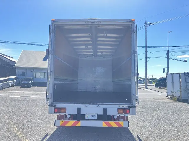 いすゞ フォワード 2RG-FRR90T2(2WD)の写真10