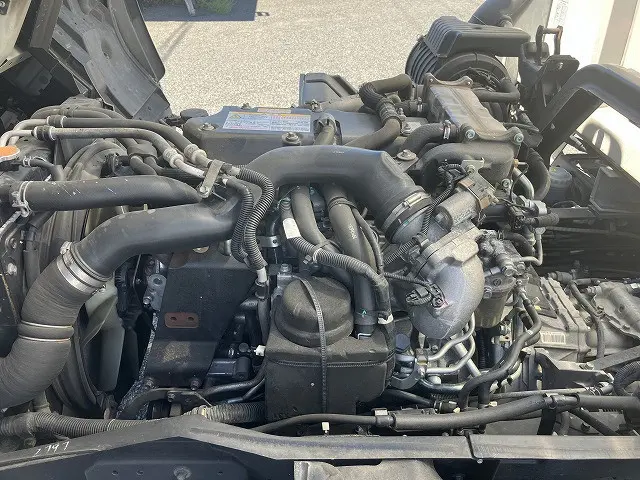 いすゞ フォワード 2RG-FRR90T2(2WD)の写真21