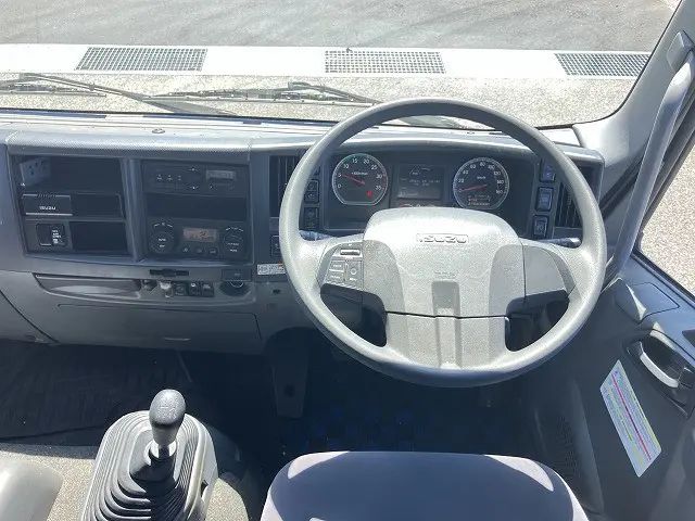 いすゞ フォワード 2RG-FRR90T2(2WD)の写真24
