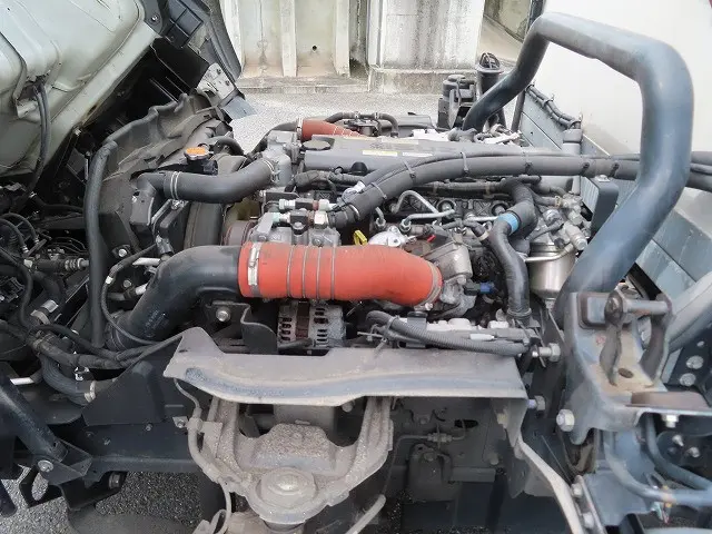 いすゞ エルフ 2RG-NNR88AN(2WD)の写真19