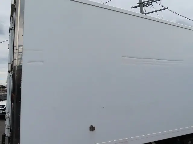 いすゞ エルフ 2RG-NNR88AN(2WD)の写真27