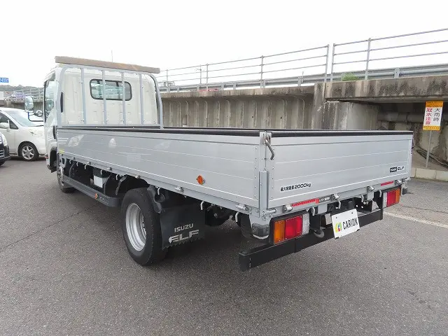 いすゞ エルフ 2RG-NLR88AR(2WD)の写真3