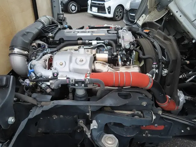 いすゞ エルフ 2RG-NLR88AR(2WD)の写真20