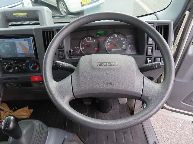 いすゞ エルフ 2RG-NLR88AR(2WD)の写真21