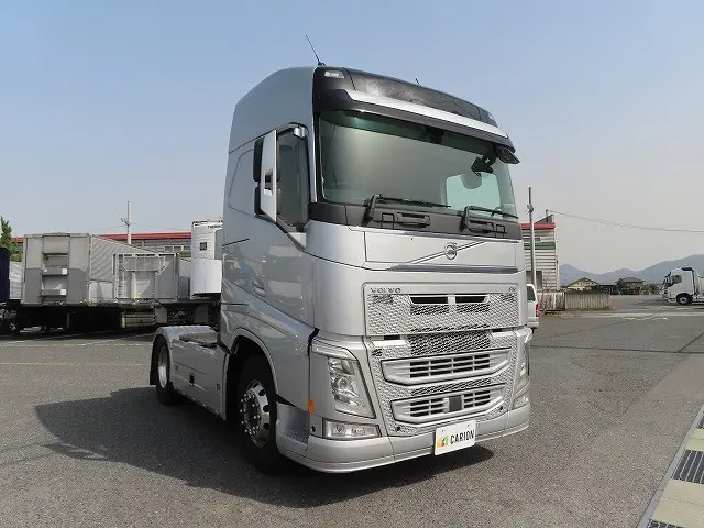 ボルボ FH トラクター 2DG-KA2TDA(2WD)の写真2