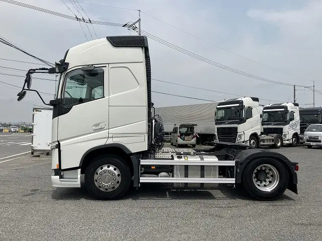 ボルボ FH トラクター 2DG-KA2TEA2(2WD)の写真7