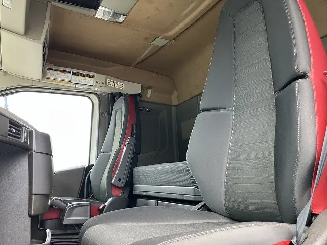 ボルボ FH トラクター 2DG-KA4TB1(6x4)の写真21