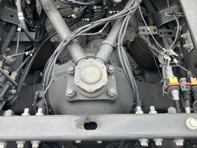 ボルボ FH トラクター 2KG-4K2TEA1の写真11