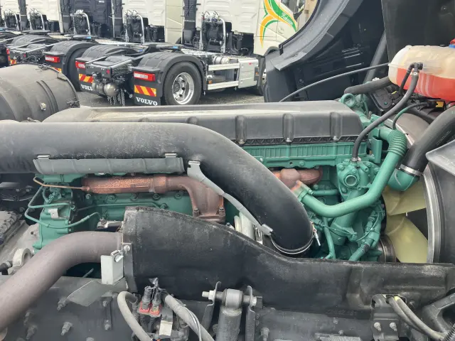 ボルボ FH トラクター 2KG-4K2TEA1の写真23