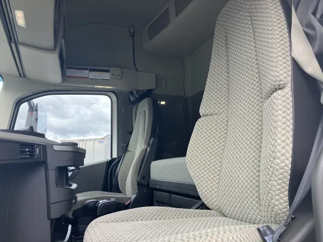 ボルボ FH トラクター 2KG-4K2TEA1の写真26