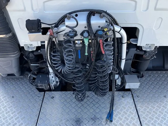 ボルボ FH トラクター 2KG-4K2TDA1(2WD)の写真10