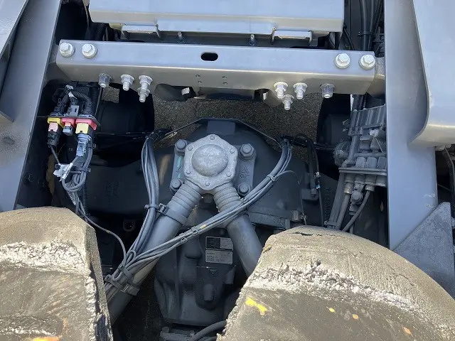 ボルボ FH トラクター 2KG-4K2TDA1(2WD)の写真13