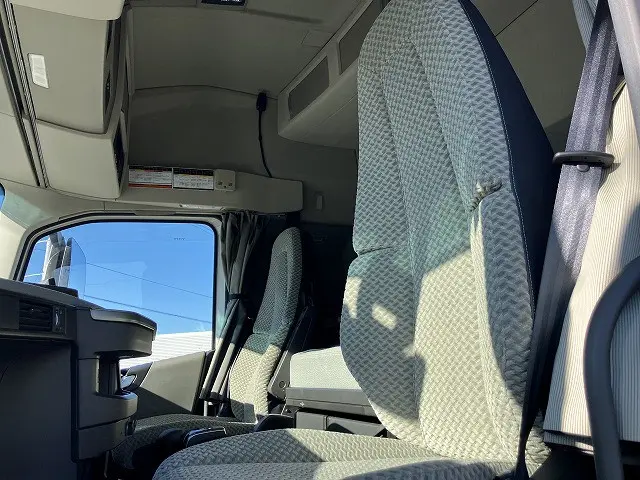 ボルボ FH トラクター 2KG-4K2TDA1(2WD)の写真25