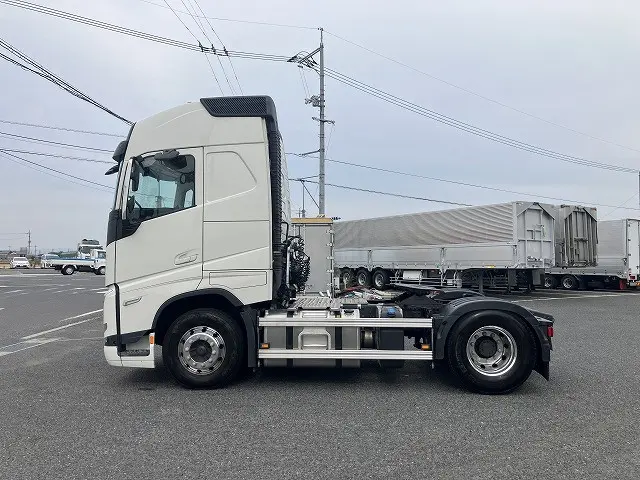 ボルボ FH トラクター 2KG-4k2TEA1(2WD)の写真7