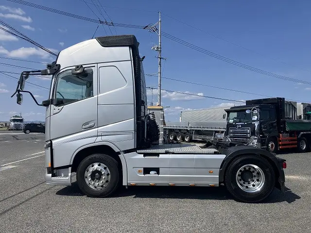 ボルボ FH トラクター 2DG-KA2TDA2(2WD)の写真7