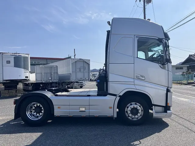 ボルボ FH トラクター 2DG-KA2TDA2(2WD)の写真8