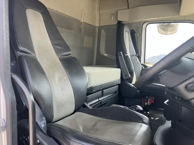 ボルボ FH トラクター 2DG-KA2TDA2(2WD)の写真21