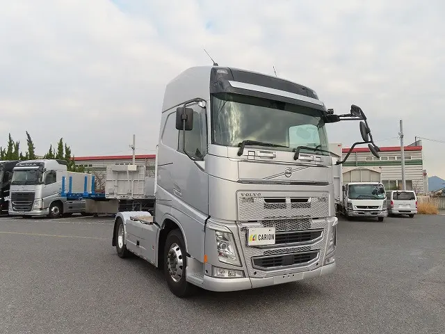 ボルボ FH トラクター 2DG-KA2TDA2(2WD)の写真2