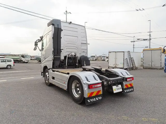 ボルボ FH トラクター 2DG-KA2TDA2(2WD)の写真3