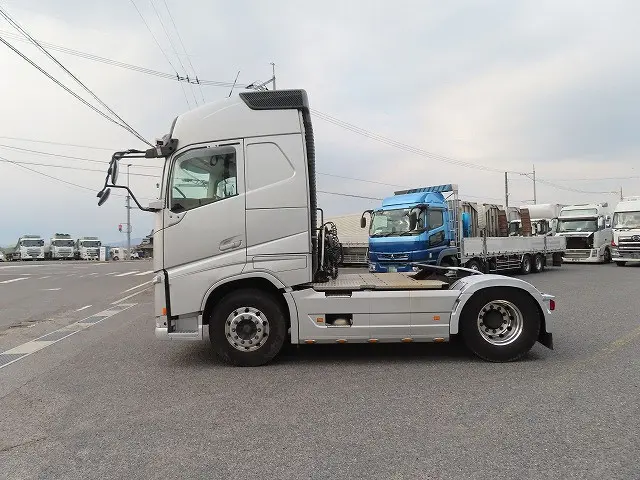 ボルボ FH トラクター 2DG-KA2TDA2(2WD)の写真7