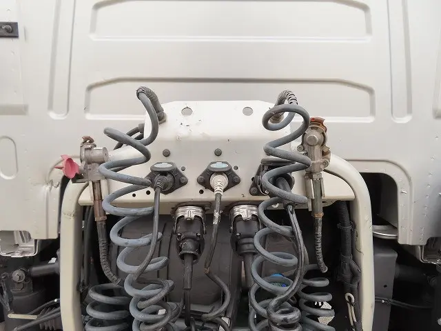 ボルボ FH トラクター 2DG-KA2TDA2(2WD)の写真9