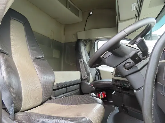 ボルボ FH トラクター 2DG-KA2TDA2(2WD)の写真22