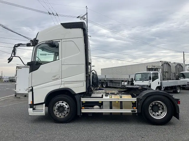 ボルボ FM トラクター 2DG-KA2TDA2の写真7