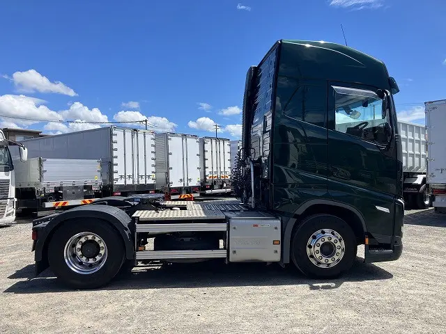 ボルボ FH トラクター 2KG-4K2TEA1(2WD)の写真8