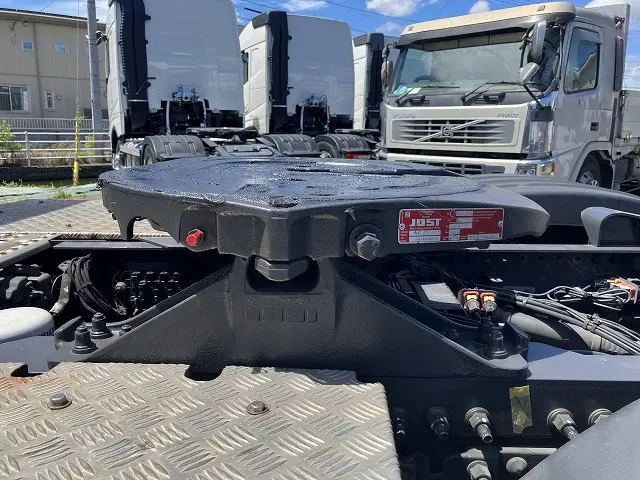 ボルボ FH トラクター 2KG-4K2TEA1(2WD)の写真11