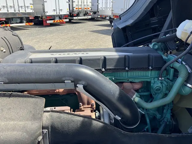 ボルボ FH トラクター 2KG-4K2TEA1(2WD)の写真19
