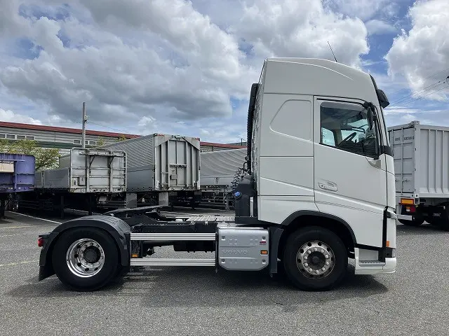ボルボ FH トラクター 2DG-KA2TEA2(2WD)の写真8