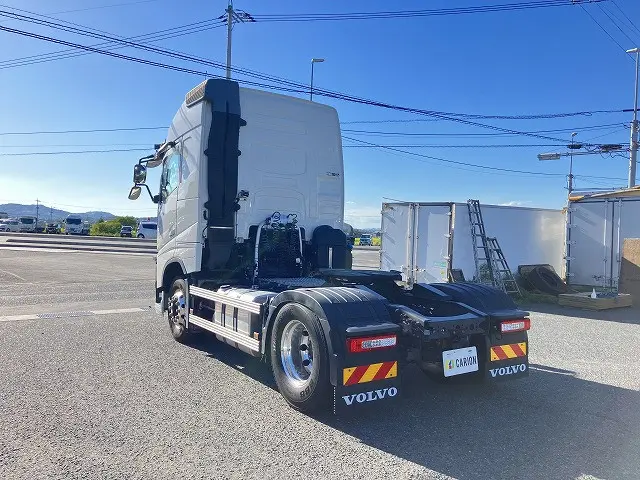 ボルボ FH トラクター 2DG-KA2TEA2(2WD)の写真3