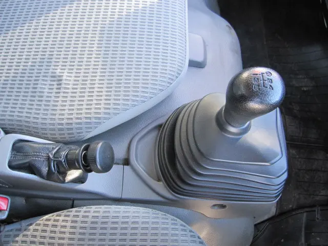 日野 デュトロ TKG-XZU605M(2WD)の写真5