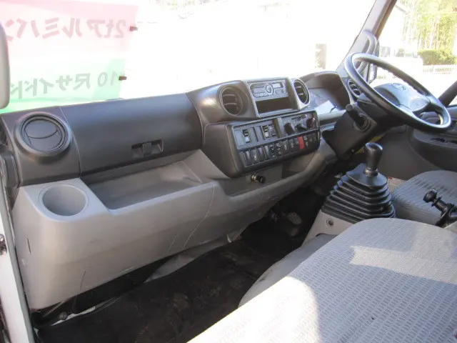 日野 デュトロ TKG-XZU605M(2WD)の写真24