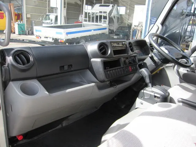 日野 デュトロ TKG-XZU645M(2WD)の写真9