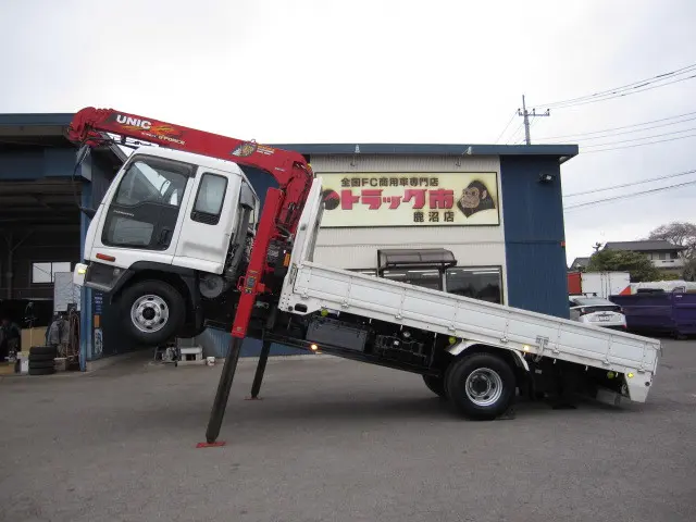 いすゞ フォワード PB-FRR35H3(2WD)の写真17