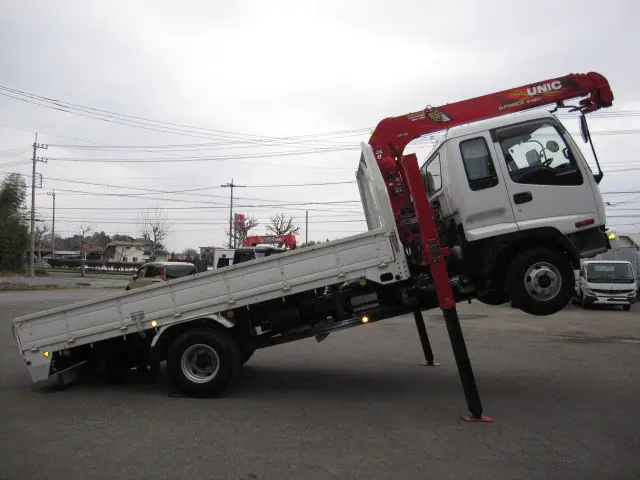 いすゞ フォワード PB-FRR35H3(2WD)の写真20