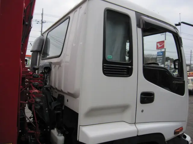 いすゞ フォワード PB-FRR35H3(2WD)の写真25