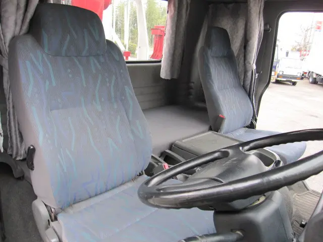 いすゞ フォワード PB-FRR35H3(2WD)の写真36