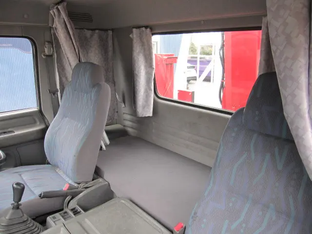 いすゞ フォワード PB-FRR35H3(2WD)の写真37