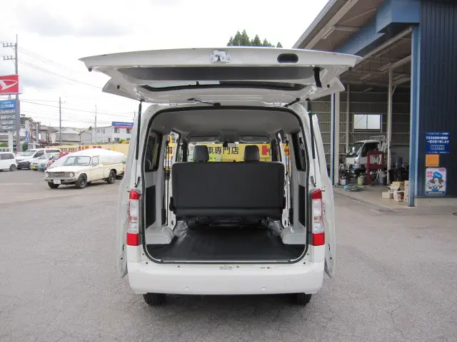 トヨタ タウンエースバン 5BF-S403M(2WD)の写真16