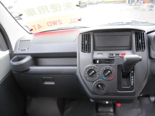 トヨタ タウンエースバン 5BF-S403M(2WD)の写真22