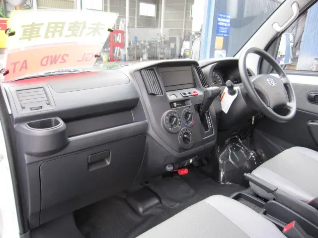 トヨタ タウンエースバン 5BF-S403M(2WD)の写真23