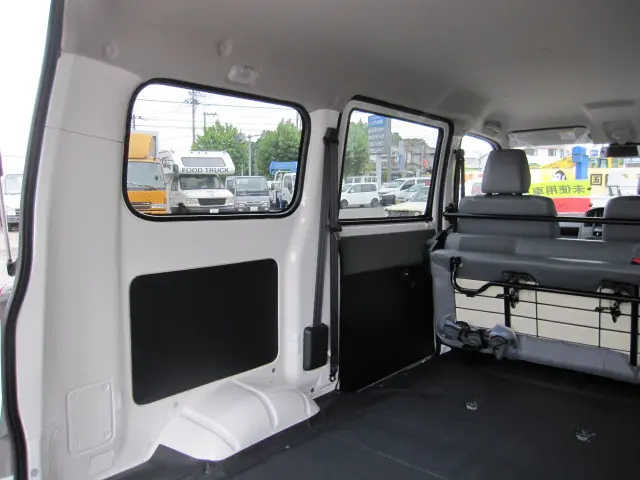 トヨタ タウンエースバン 5BF-S403M(2WD)の写真37