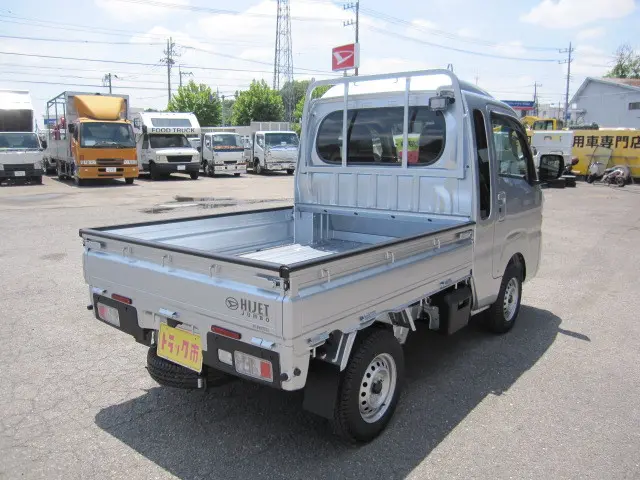 ダイハツ ハイゼットトラック 3BD-S510P(4WD)の写真2