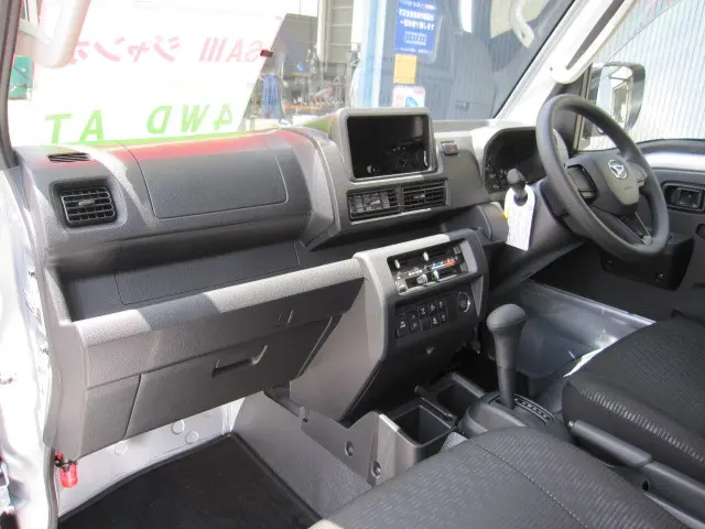 ダイハツ ハイゼットトラック 3BD-S510P(4WD)の写真19