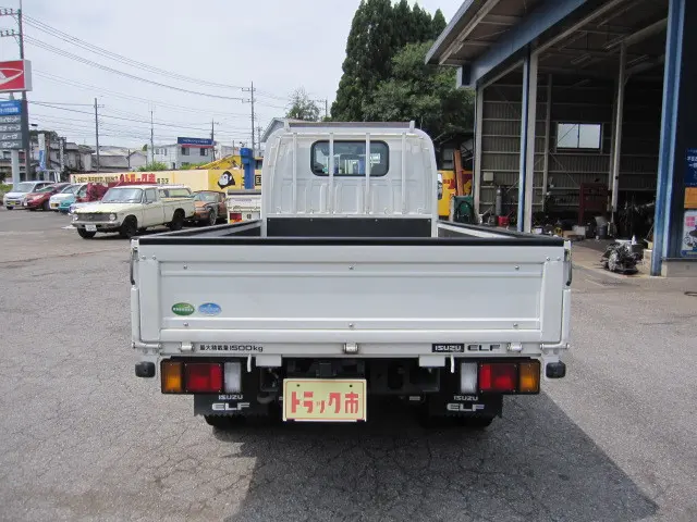 いすゞ エルフ TKG-NHR85A(2WD)の写真3