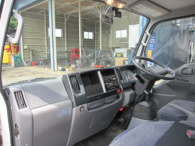 いすゞ エルフ TKG-NHR85A(2WD)の写真22