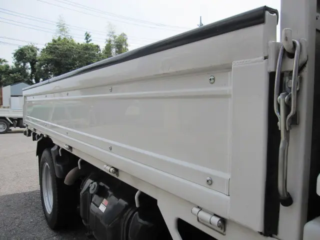 いすゞ エルフ TKG-NHR85A(2WD)の写真27